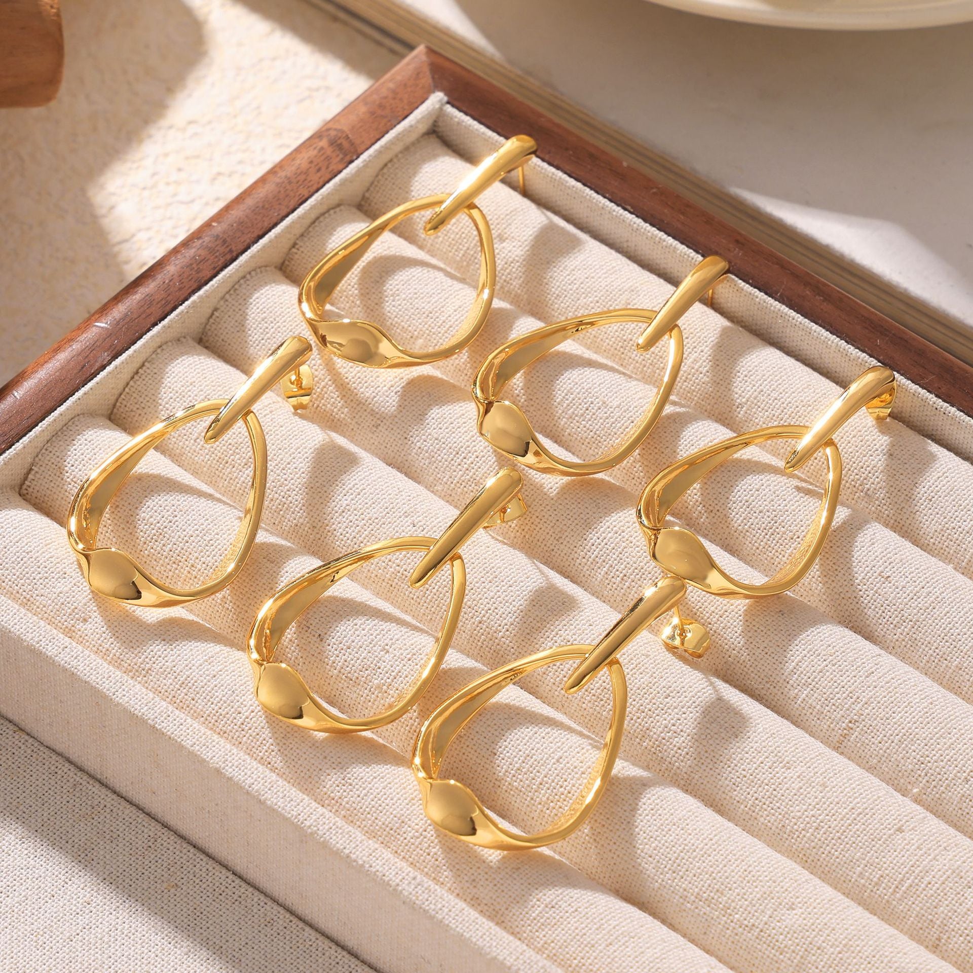 GEOMETRIC ELLIPTICAL EARRINGS