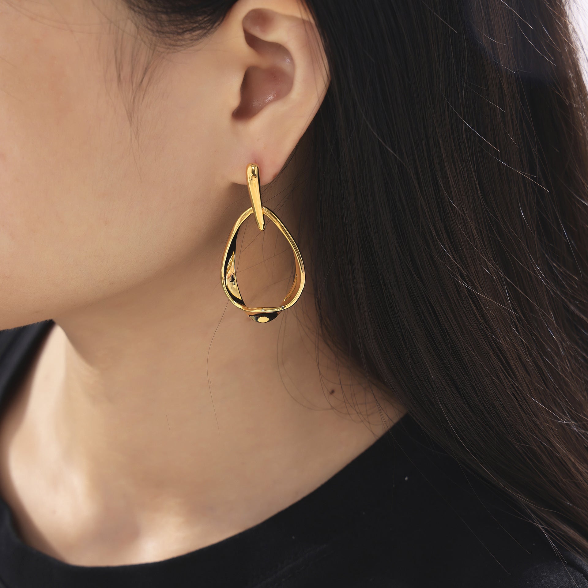GEOMETRIC ELLIPTICAL EARRINGS