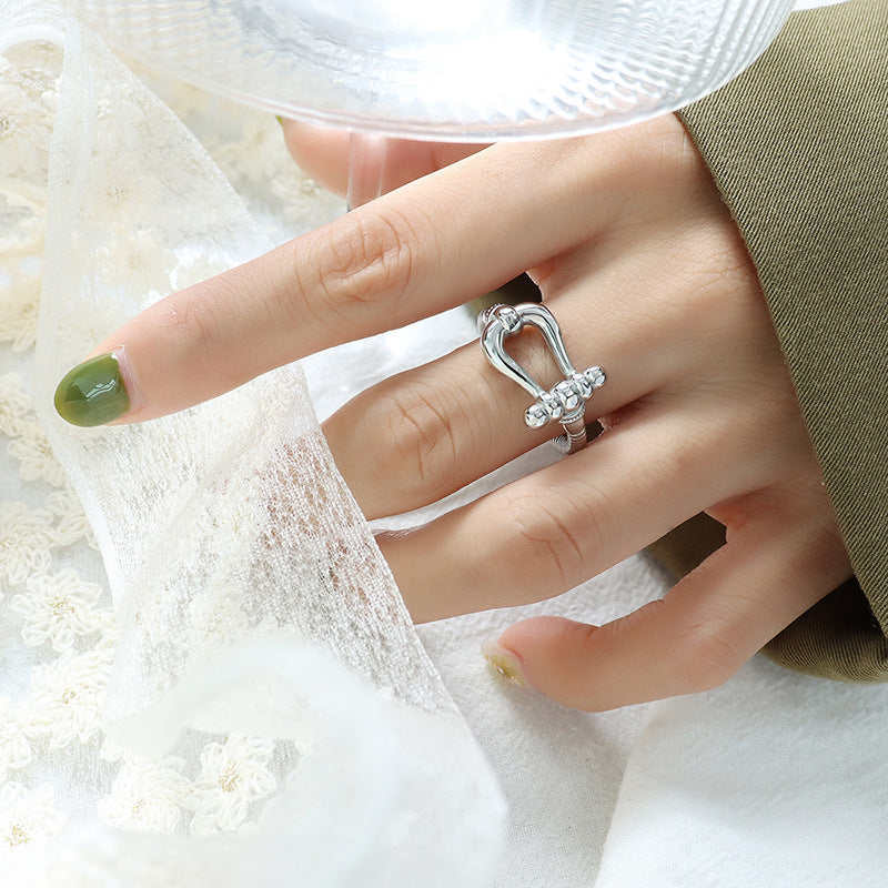 GEOMETRIC HOLLOW OPENING RING