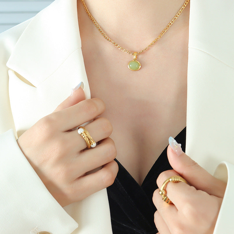 GREEN STONE NECKLACE