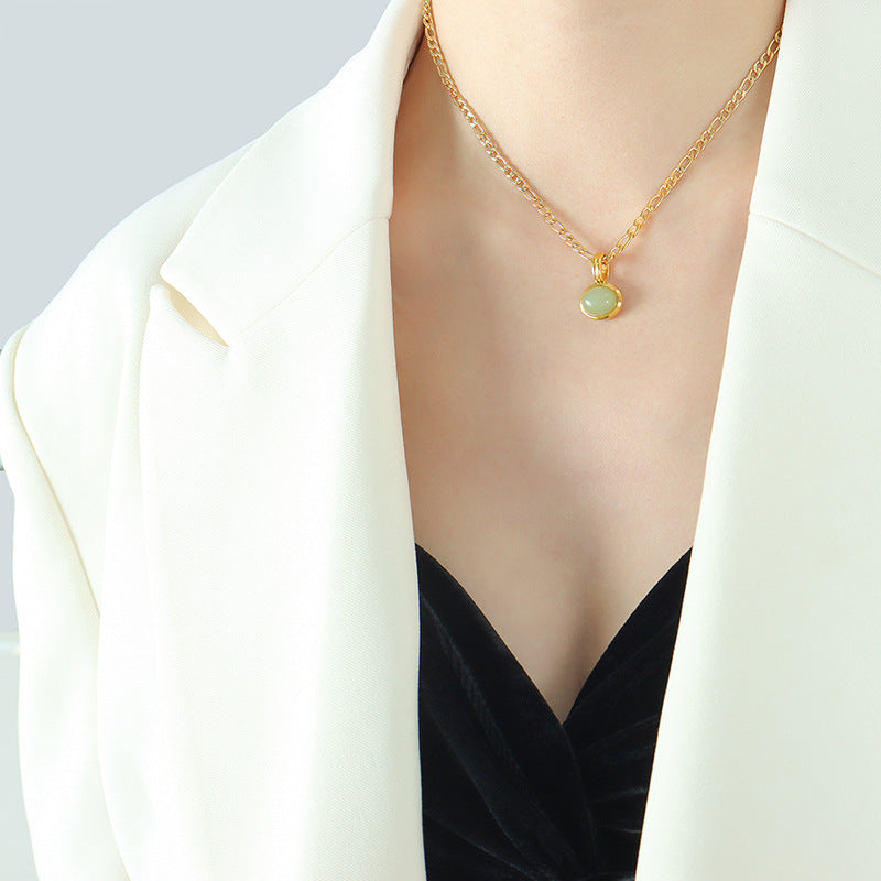 GREEN STONE NECKLACE