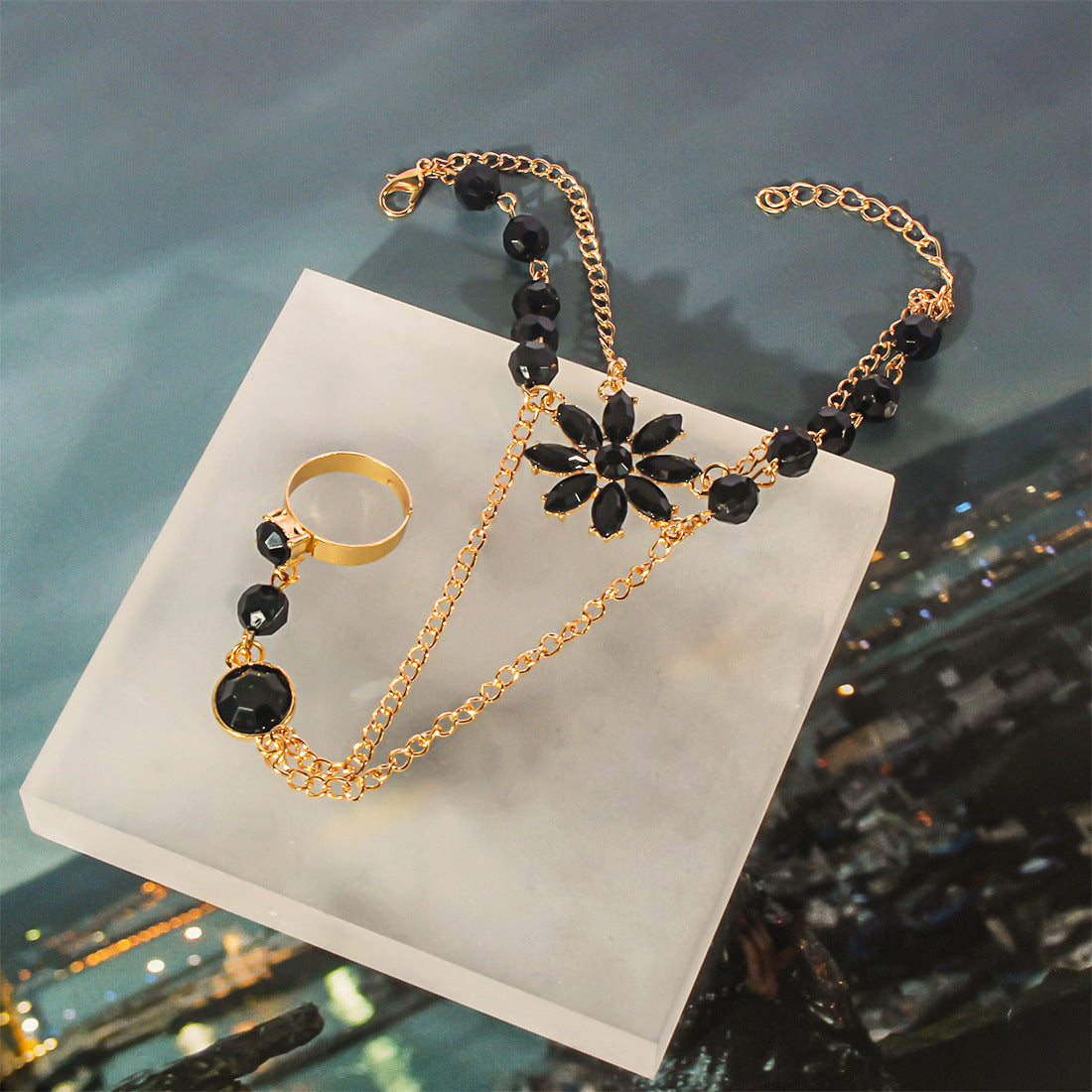 Geometric one-piece bracelet ring