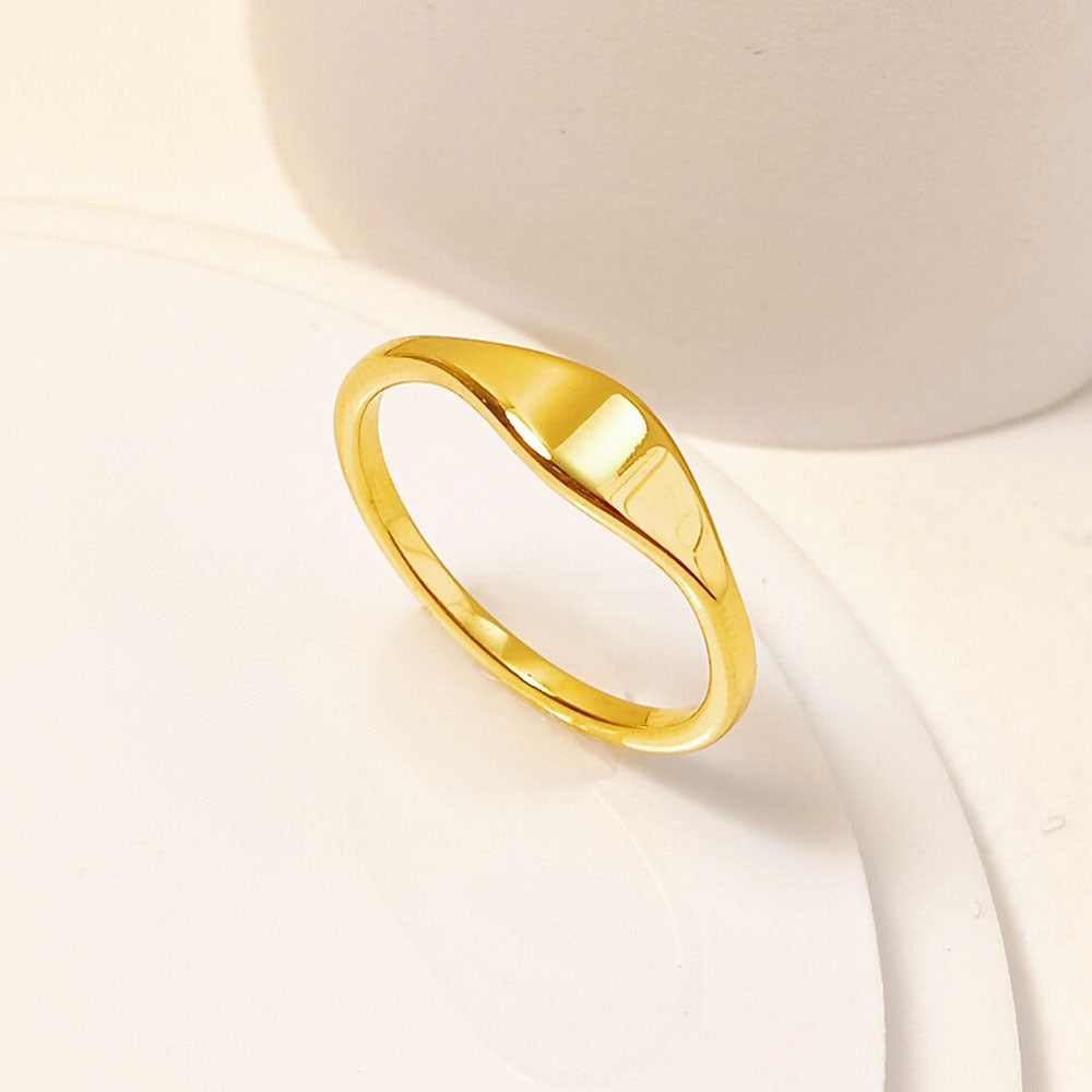 Gold polished exquisite simple ring