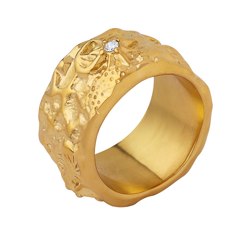 HAMMER PATTERNED IRREGULAR RING