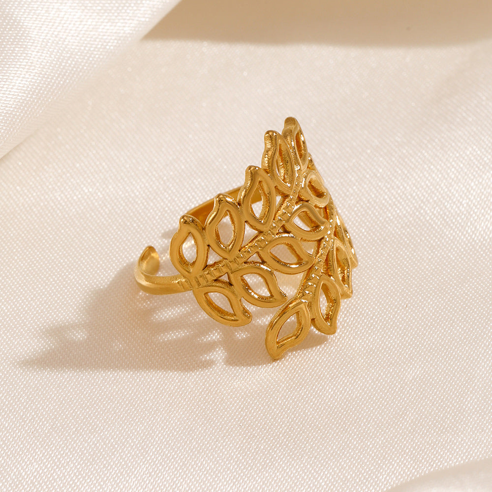 HOLLOW LEAF RING