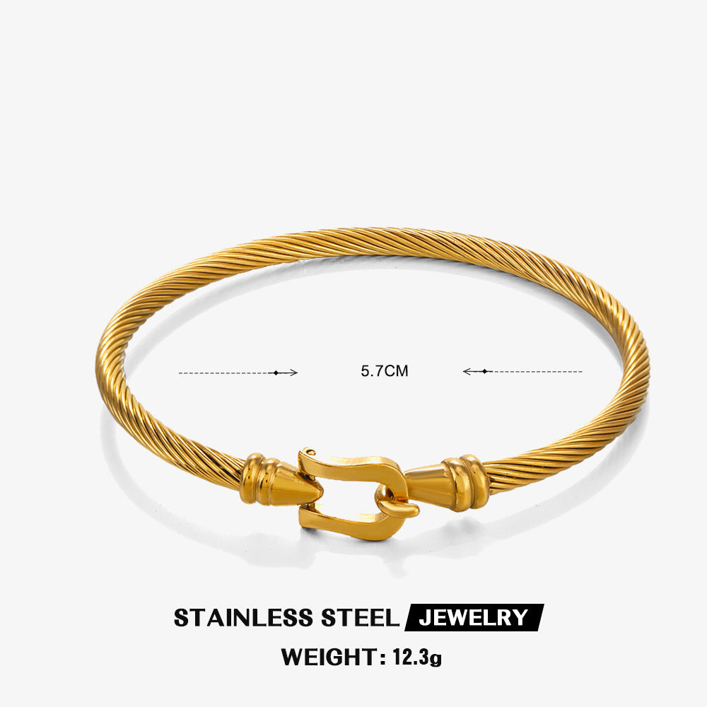 HORSESHOE BUCKLE BRACELET