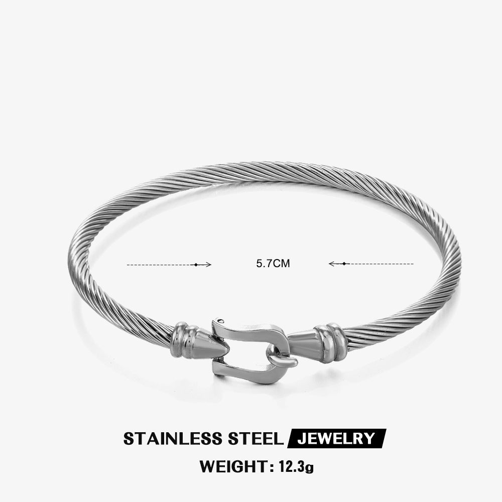 HORSESHOE BUCKLE BRACELET