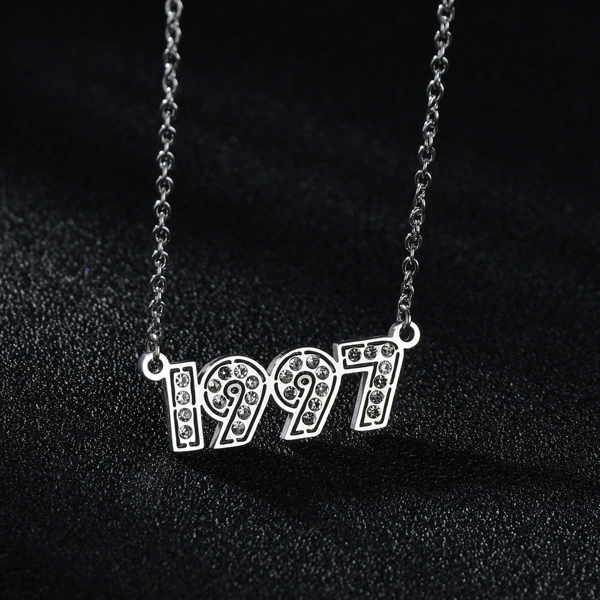FLASH DIGITAL NECKLACE