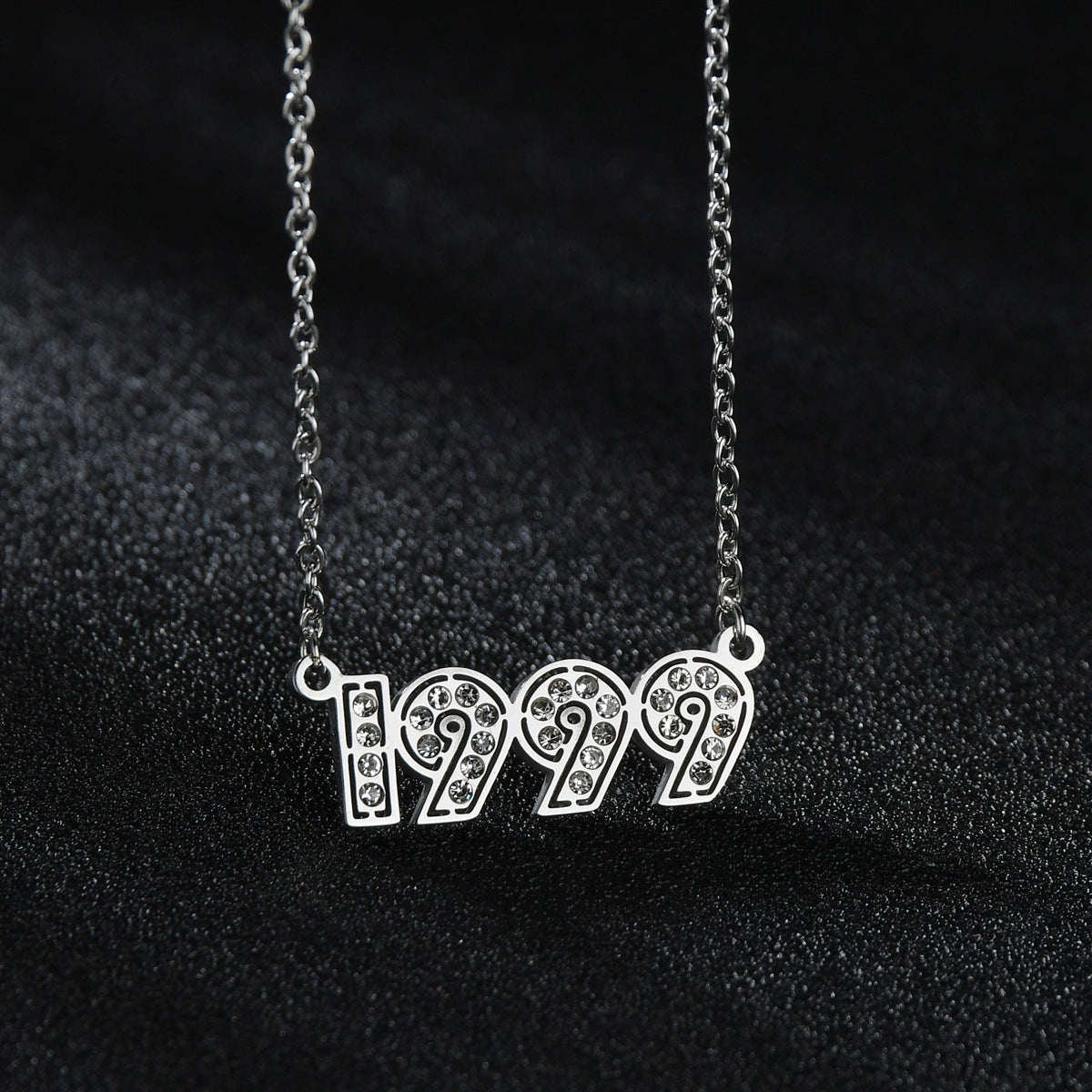 FLASH DIGITAL NECKLACE