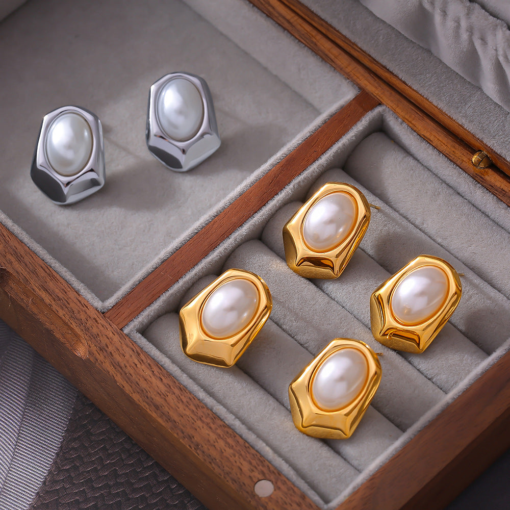 IMITATION PEARL SHIELD EARRINGS