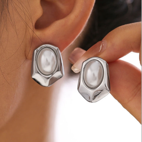 IMITATION PEARL SHIELD EARRINGS