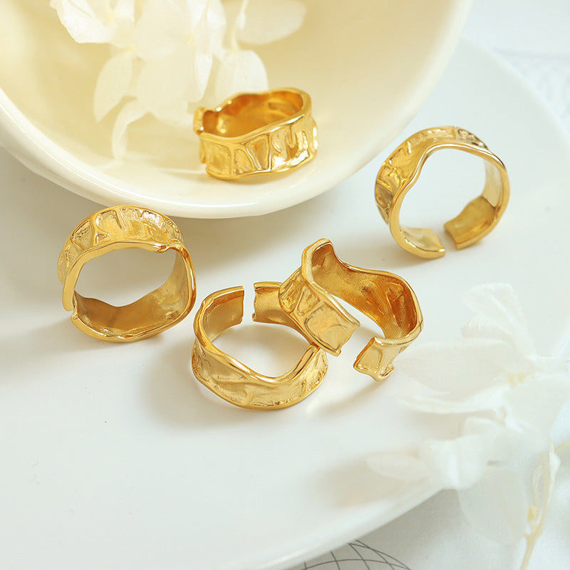 IRREGULAR WRINKLE RING