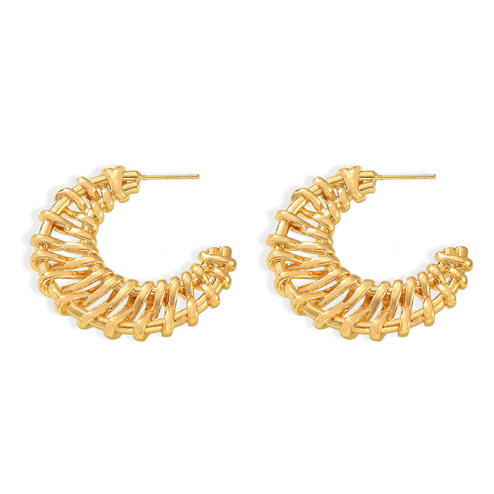 IRREGULAR C-SHAPED EARRINGS