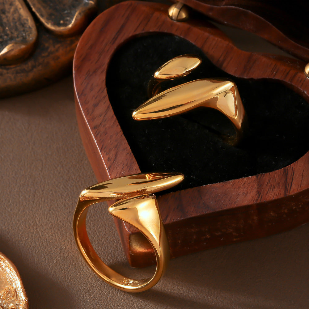 IRREGULAR GEOMETRIC RING