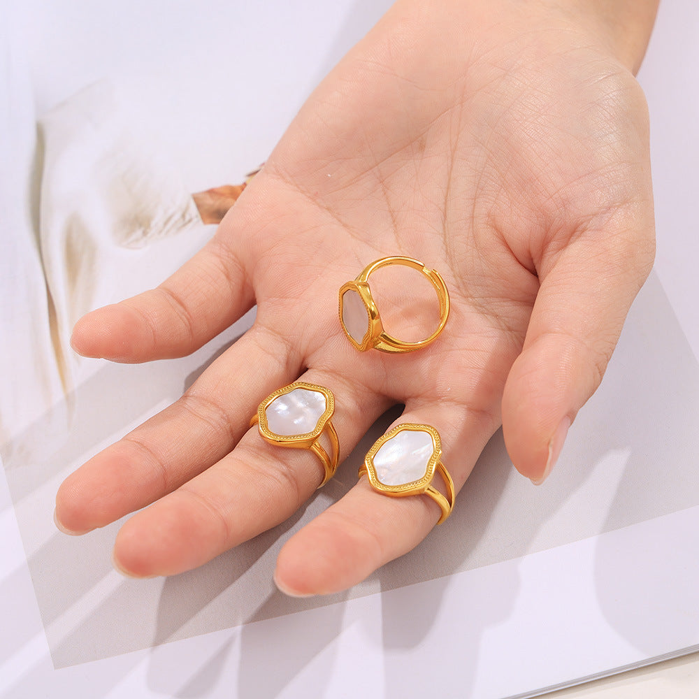 IRREGULAR WHITE SEASHELL RING