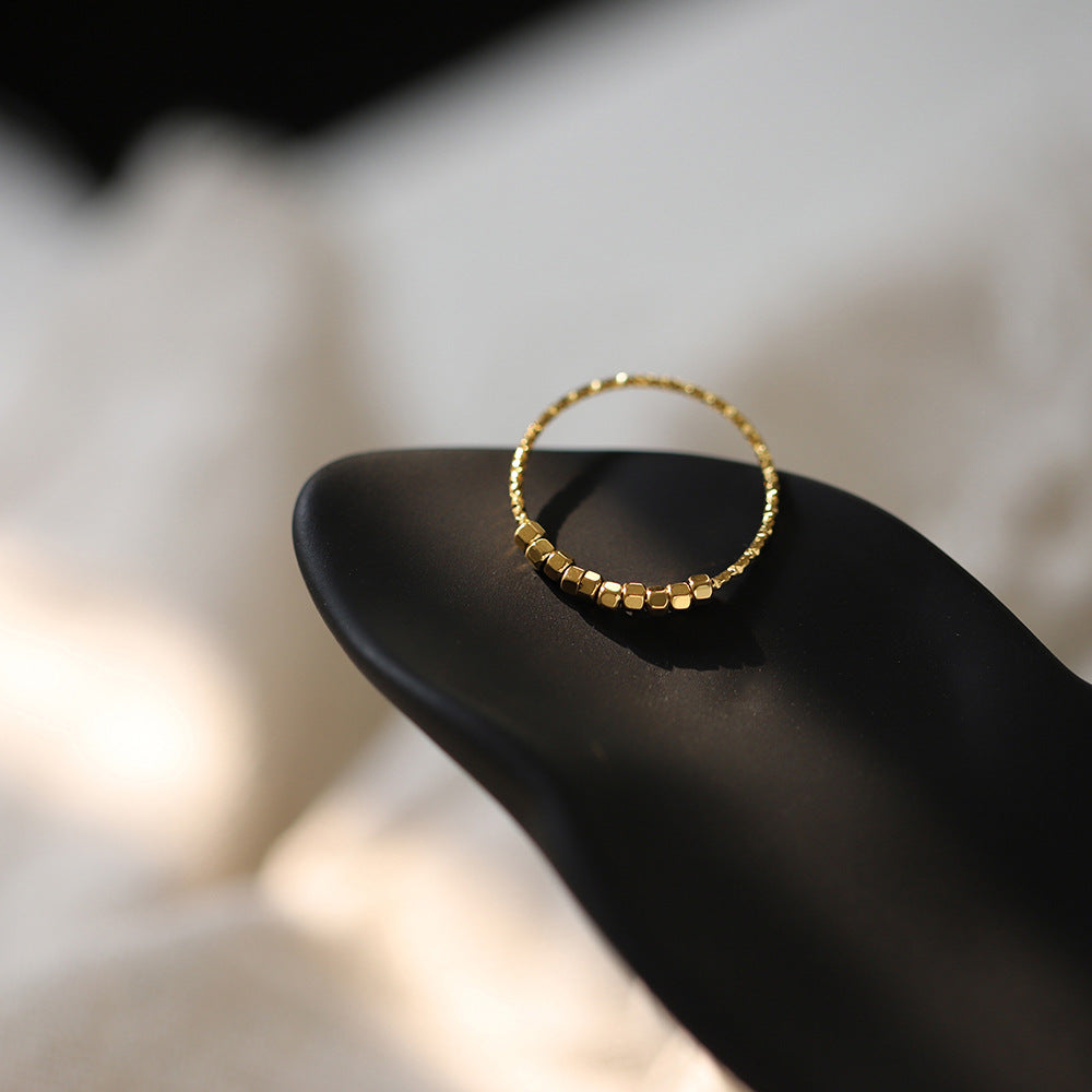 Ice cube hexagonal ring