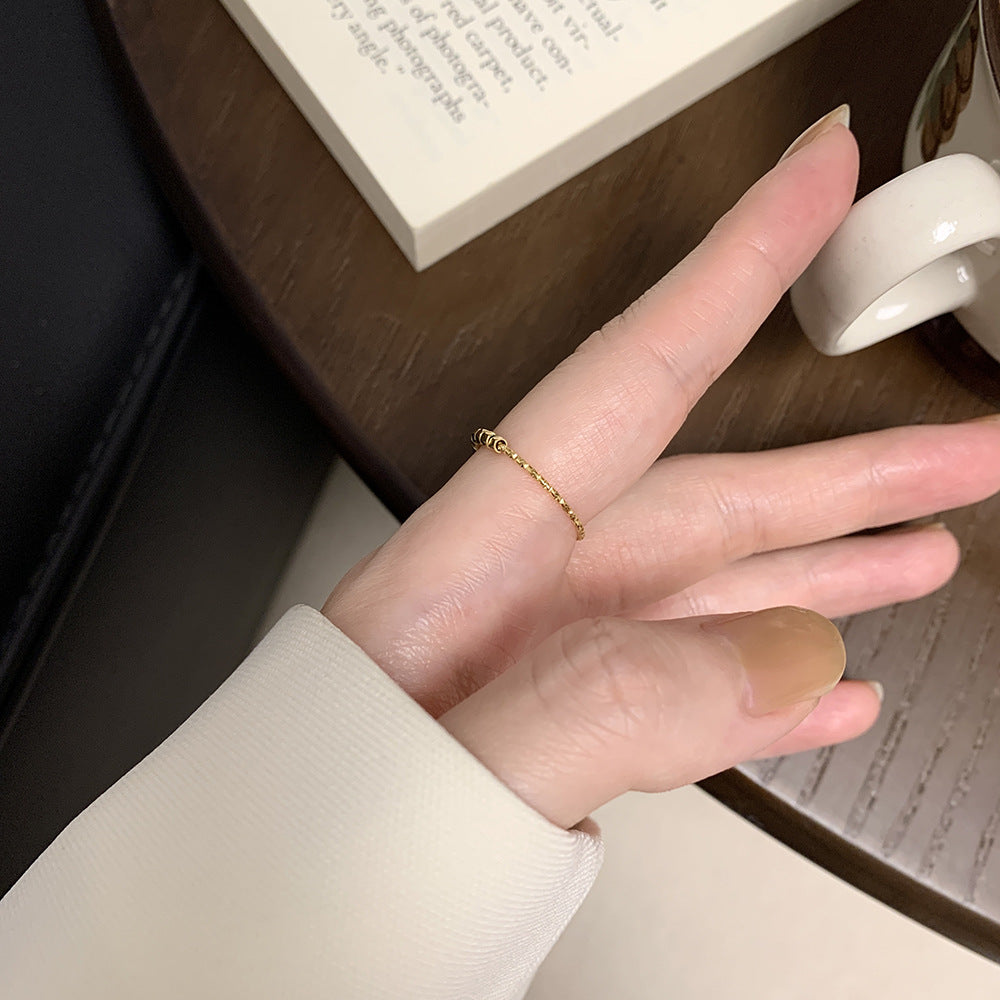 Ice cube hexagonal ring