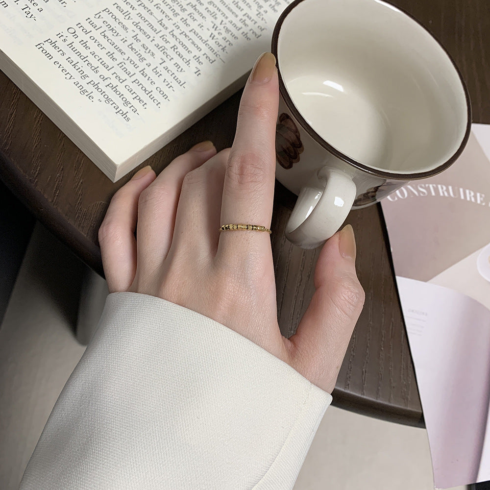 Ice cube hexagonal ring