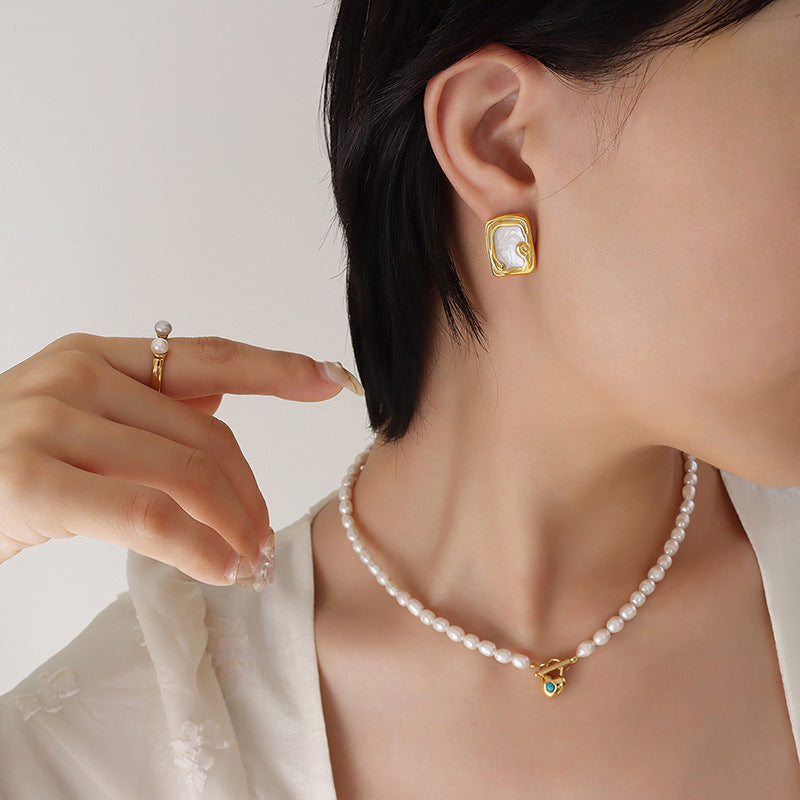 LACE ENAMEL EARRINGS