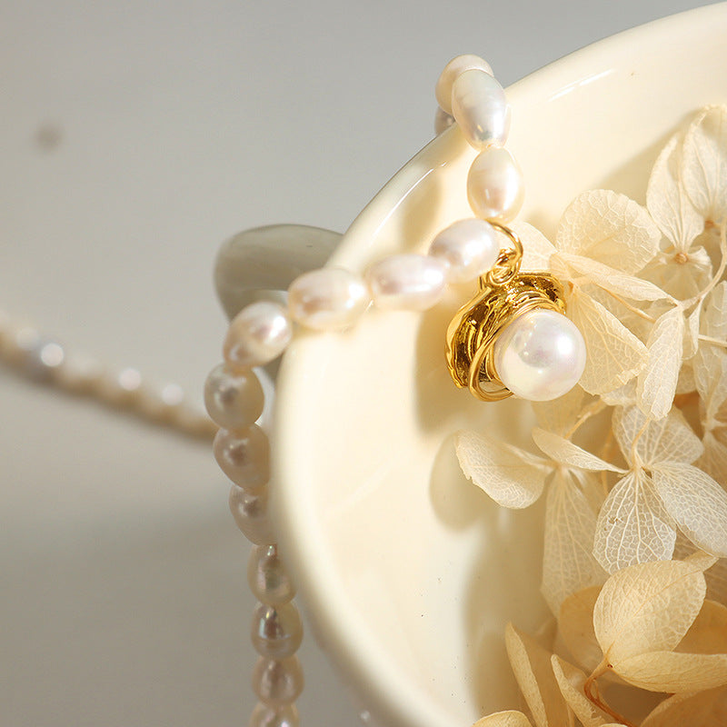 LIGHT LUXURY PEARL PENDANT NECKLACE