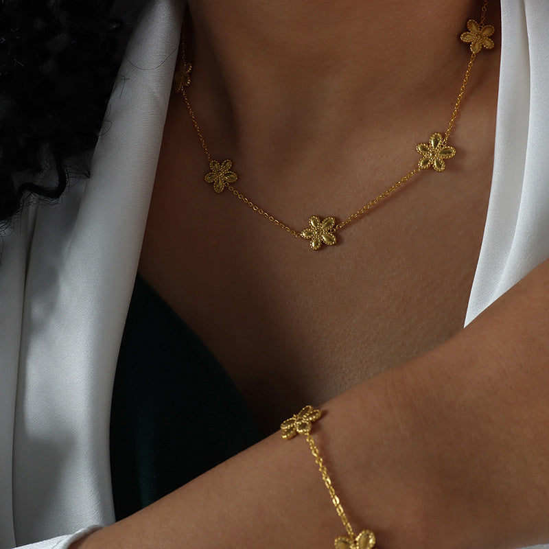 LITTLE FRESH NECKLACE