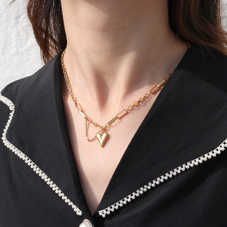 LITTLE PEACH HEART LOVE TASSEL NECKLACE