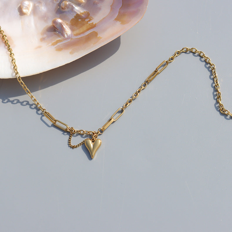 LITTLE PEACH HEART LOVE TASSEL NECKLACE