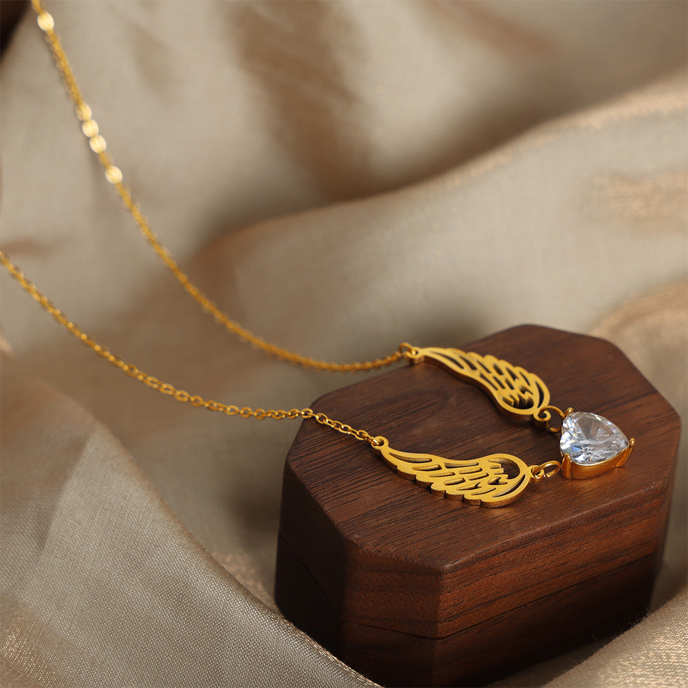 LOVE ANGEL WINGS NECKLACE