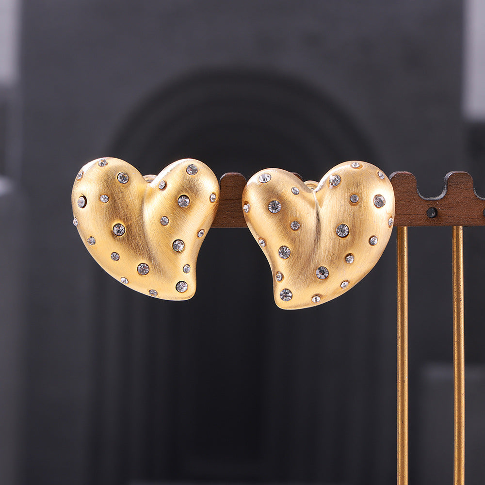 LOVE STUDDED EARRINGS