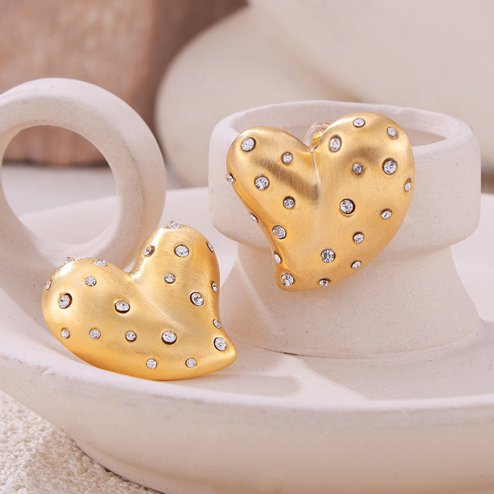 LOVE STUDDED EARRINGS