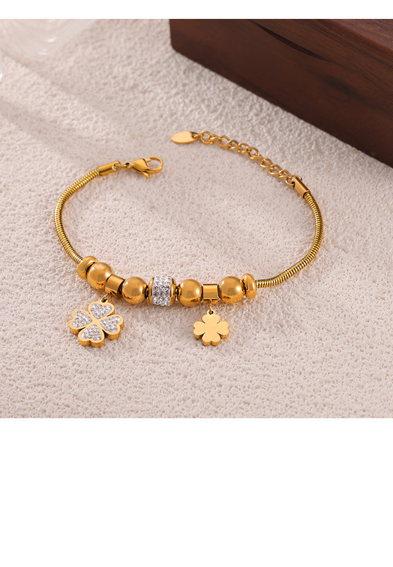 LUCKY GRASS NECKLACE