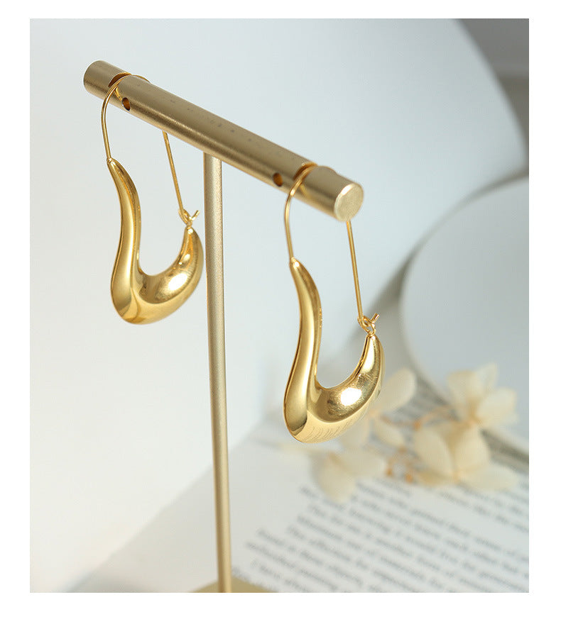 Large U-shaped earrings