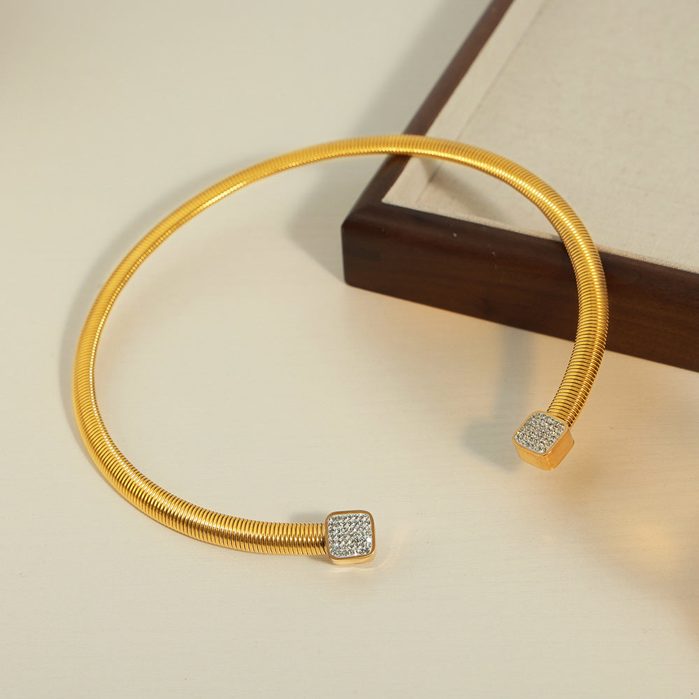 Light luxury personality fashion necklace