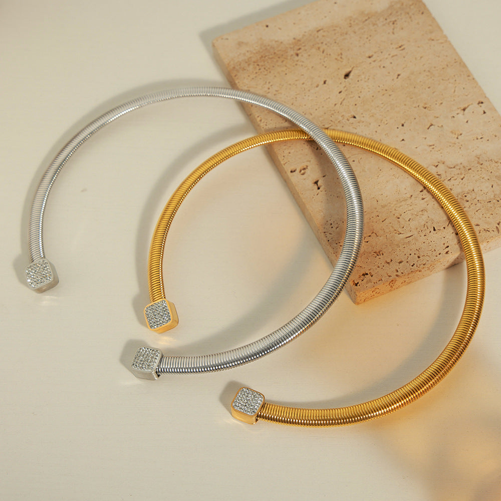 Light luxury personality fashion necklace