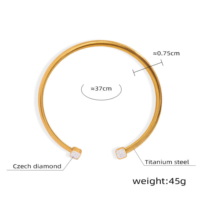 Light luxury personality fashion necklace