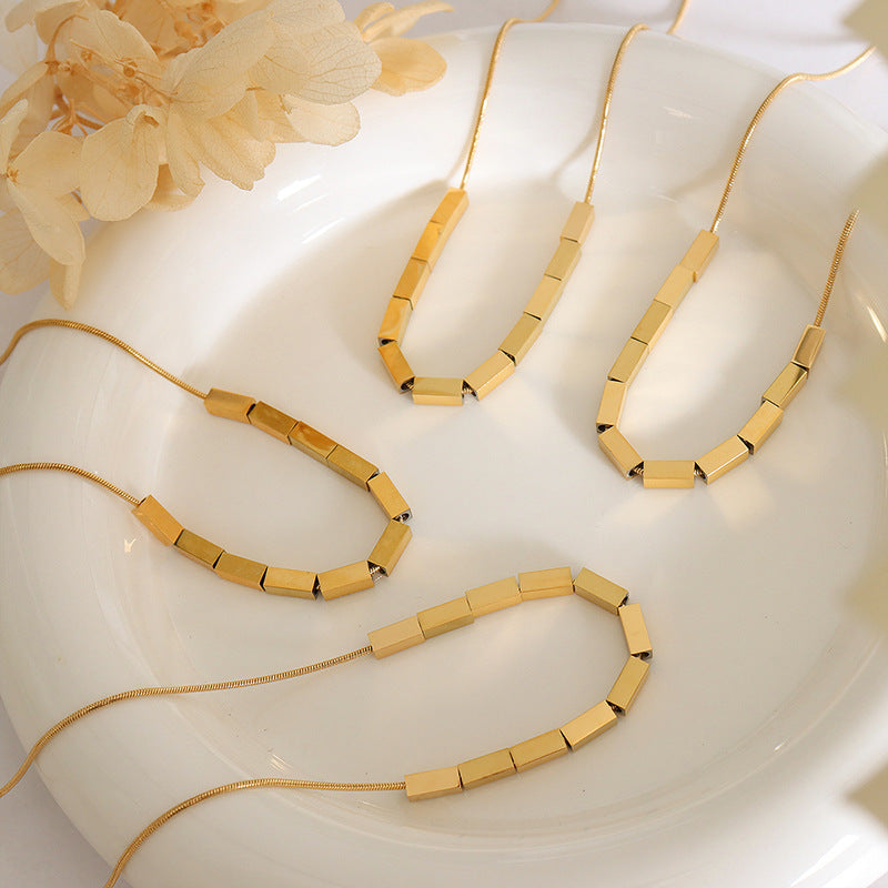 METAL BLOCK NECKLACE