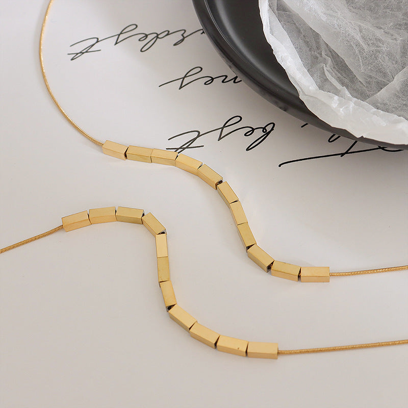METAL BLOCK NECKLACE
