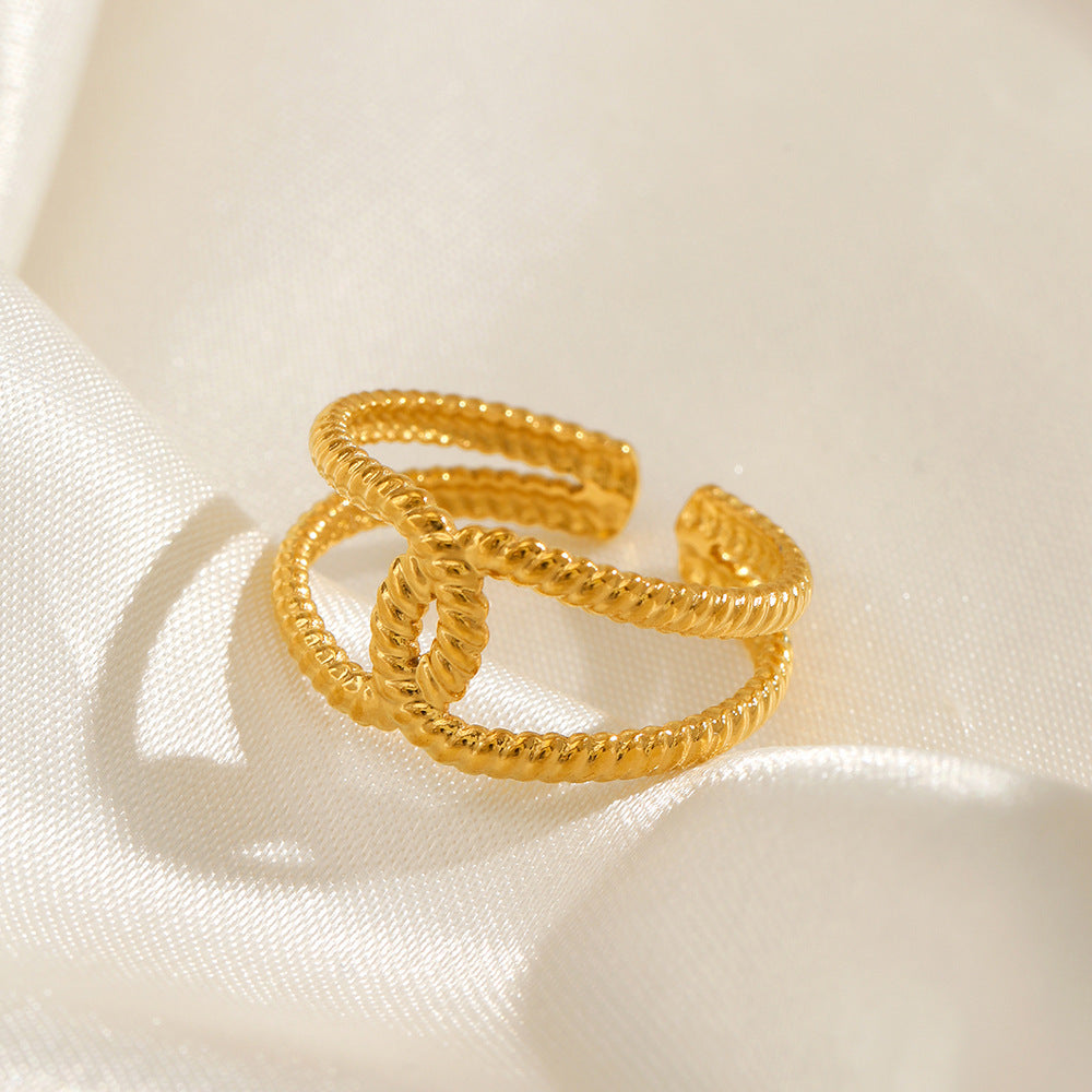 MINIMALIST CROSS RING