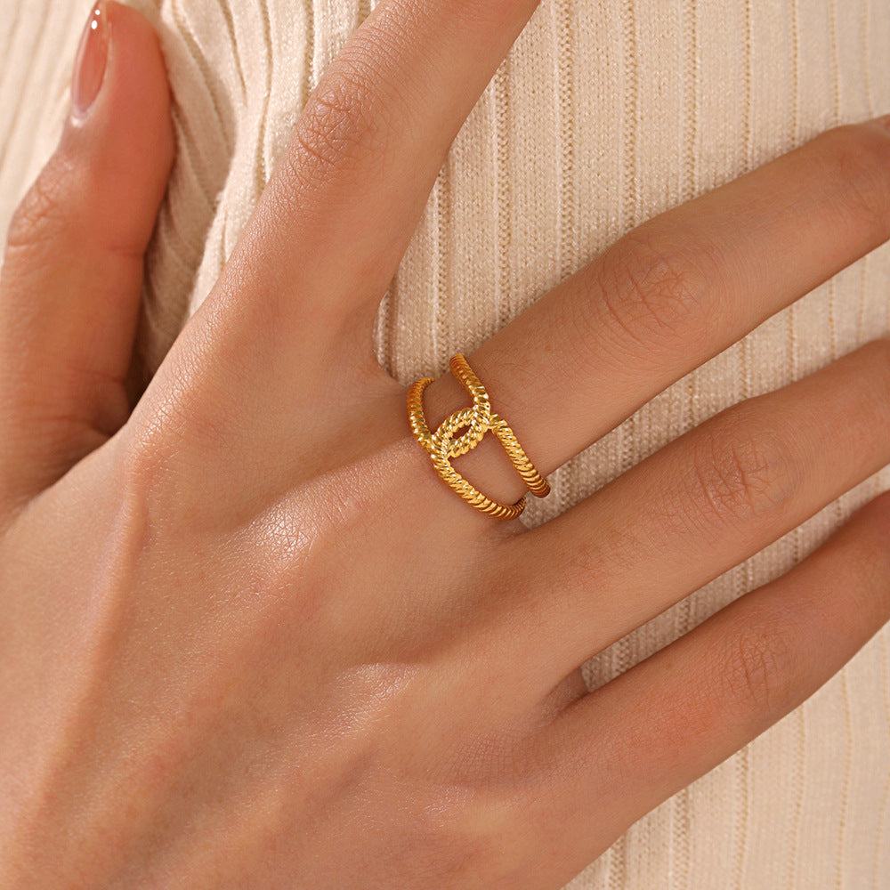 MINIMALIST CROSS RING