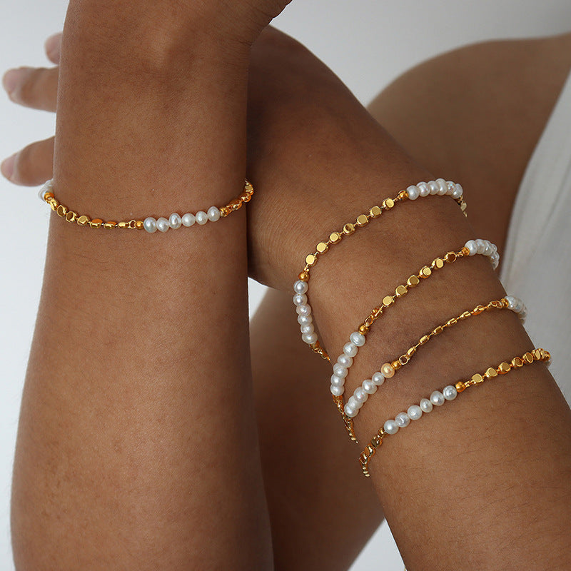 MINIMALIST PEARL BRACELET