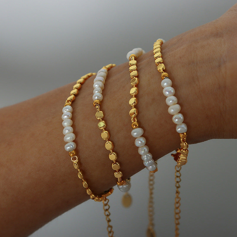 MINIMALIST PEARL BRACELET