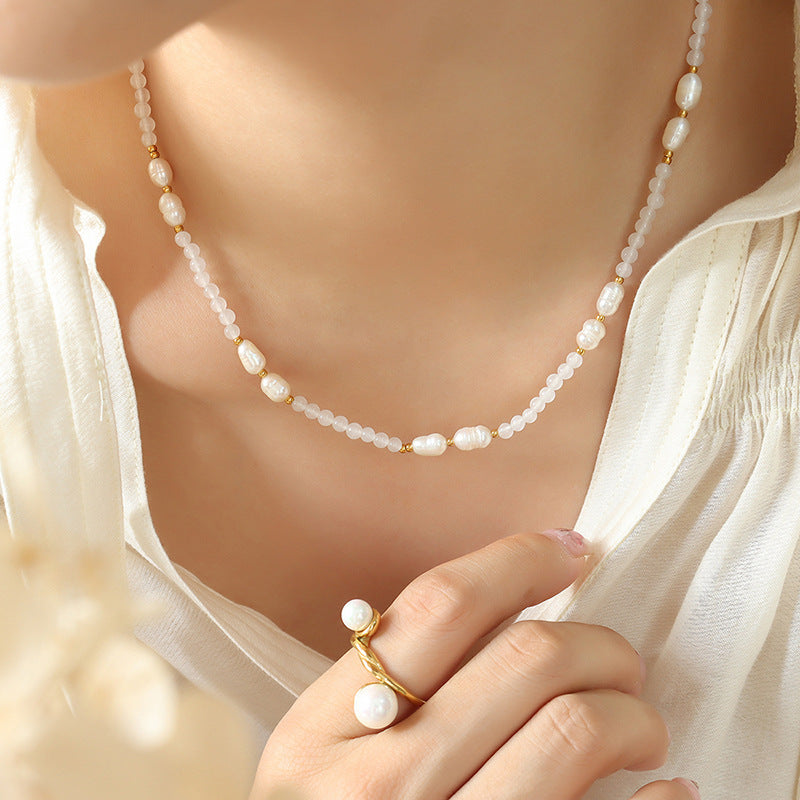 MINIMALIST PEARL NECKLACE