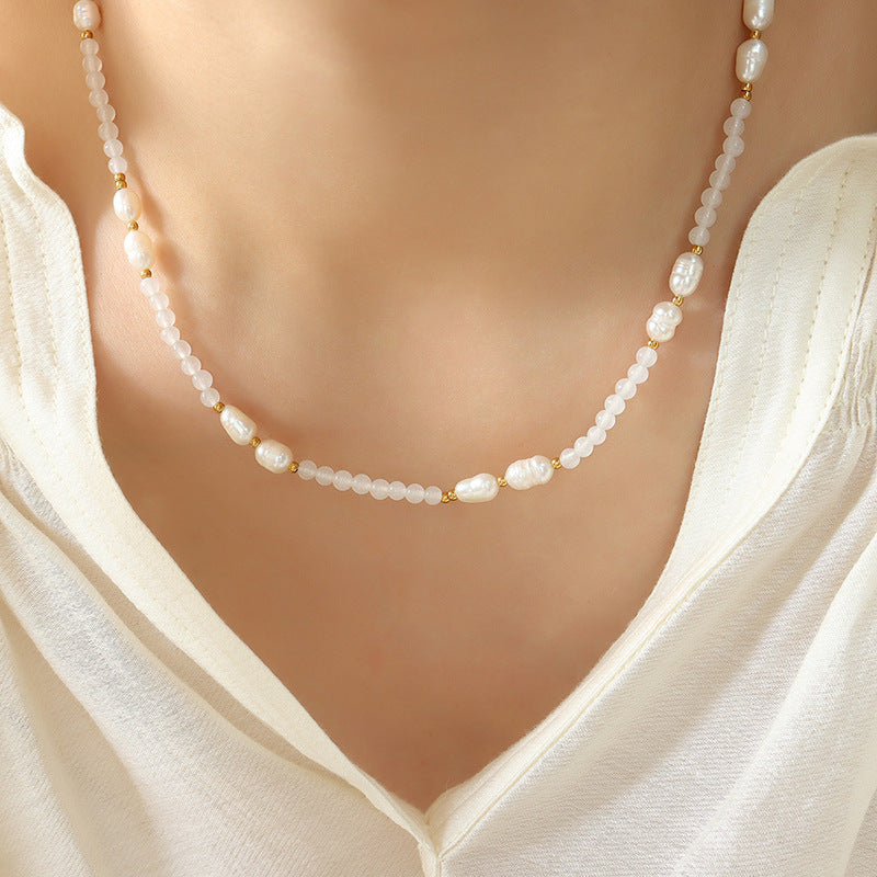 MINIMALIST PEARL NECKLACE