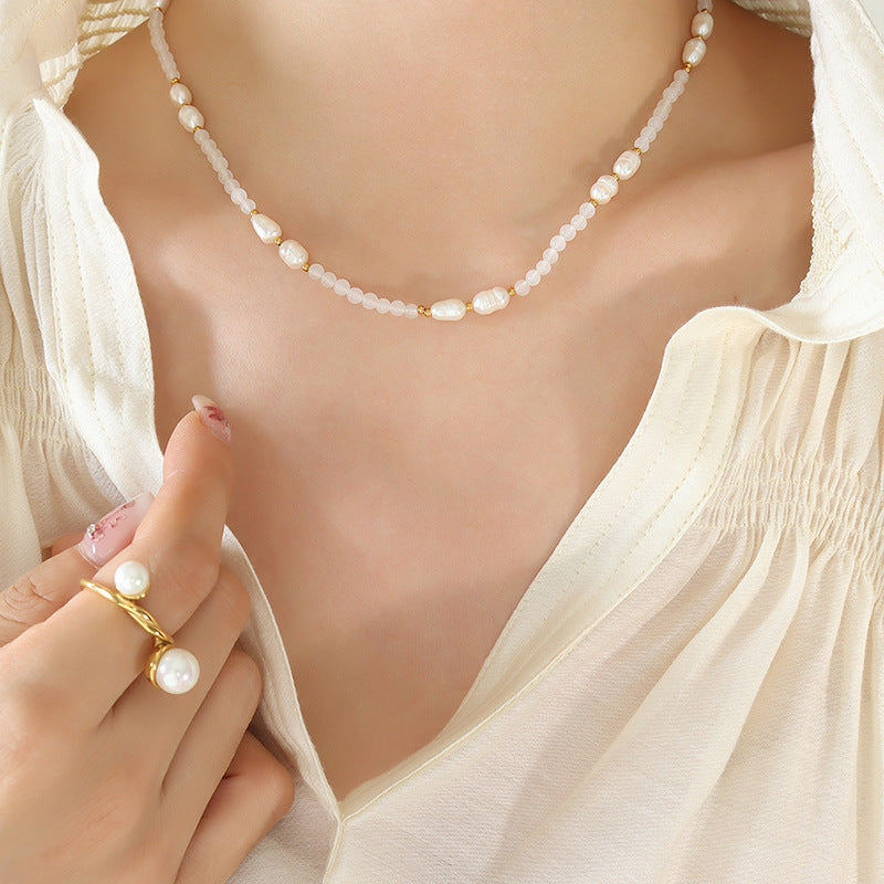 MINIMALIST PEARL NECKLACE