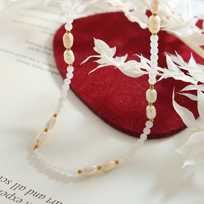 MINIMALIST PEARL NECKLACE