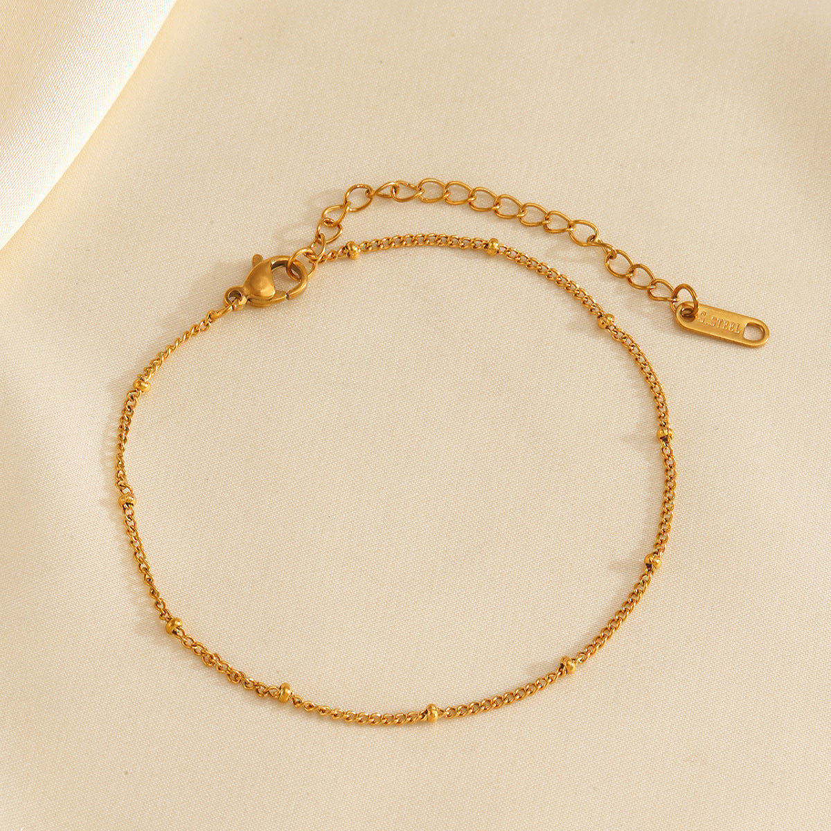 MINIMALLY DESIGNED ANKLE CHAIN