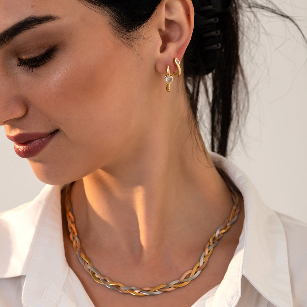 MULTICOLORED NECKLACE