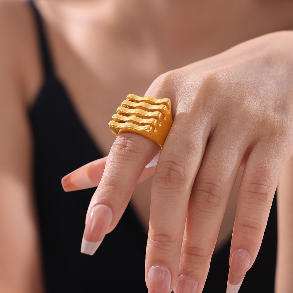 MULTI LAYER HOLLOW SQUARE RING