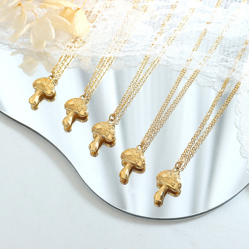 MUSHROOM PENDANT NECKLACE