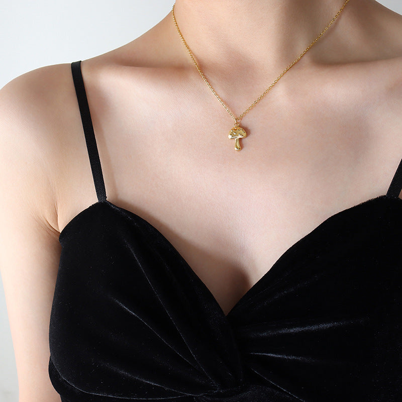 MUSHROOM PENDANT NECKLACE